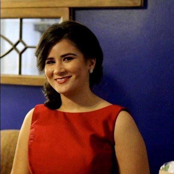 Meet your Posher, Julie - Picture 1 of 1